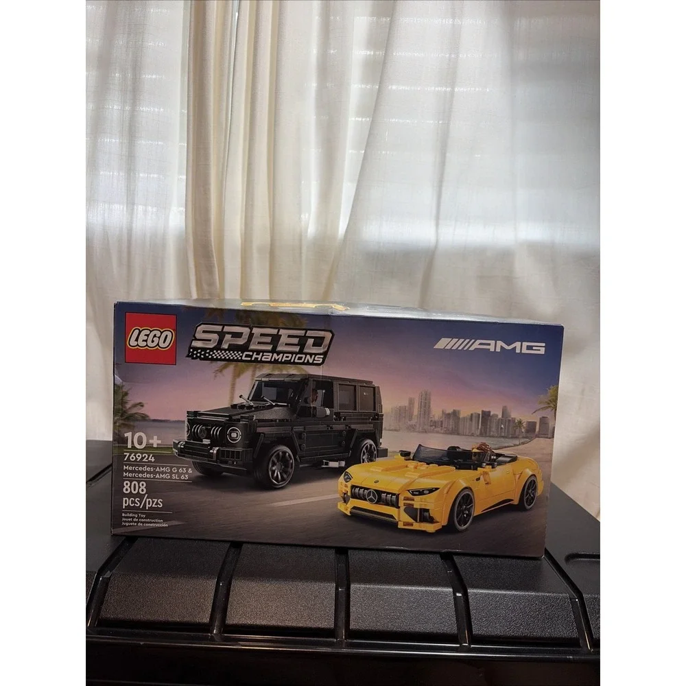 LEGOS 808 PCS SPEED CHAMPIONS: Mercedes-AMG G 63 & Mercedes-AMG Sl 63 SEALED BOX